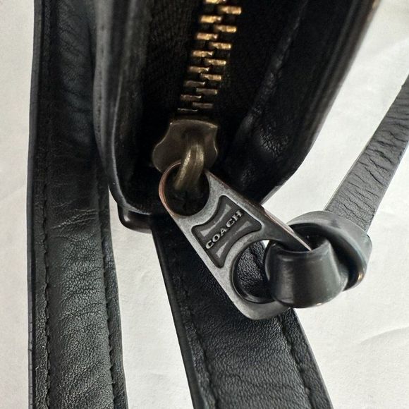 Vintage Coach Leather Legacy Bucket Bag Duffle Tote Black Soft Signature Lining - Picture 9 of 15